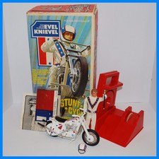 EVEL KNIEVEL STUNT CYCLE “
