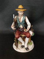 Capodimonte Gamekeeper with