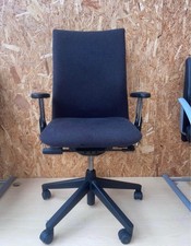 Haworth COMFORTO Ergonomic Office Chair with Adjustable Height & Swivel Black UK