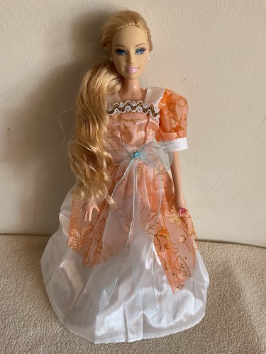 Barbie doll 2006 every - -,