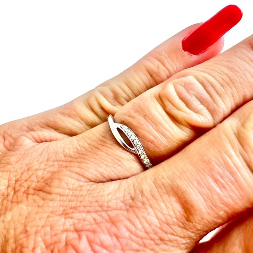 Diamond 9ct white gold ring - diamond,