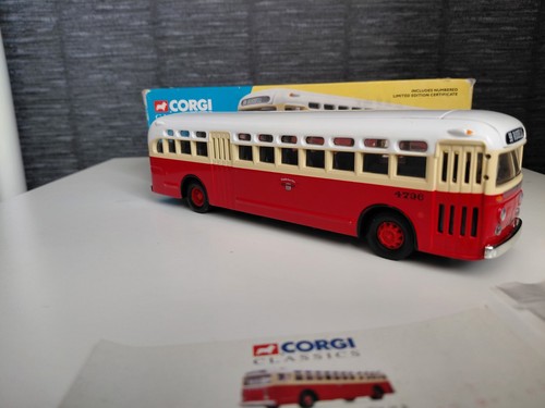 Corgi classics 54003 louis - 54003, st