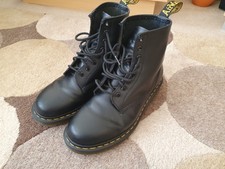 Dr. Martens 1460 Smooth Leather Boots – Black – UK Size 9