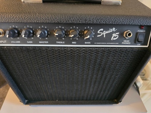 Fender squier 15 - fender,