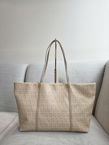 Fendi tote bag - fendi,