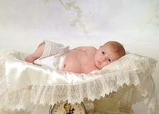 Vtg Shabby Chic Woven Wicker