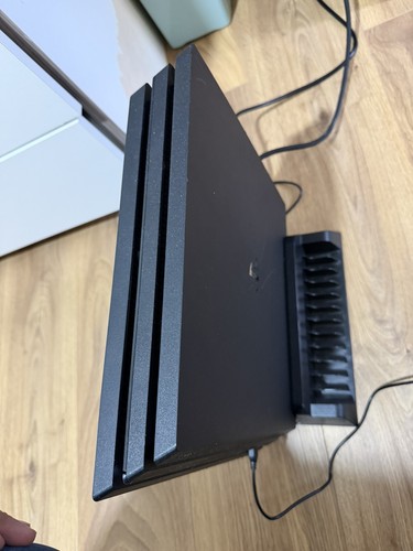 Ps4 pro 2 - , +