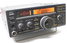ICOM IC-726 HF/50Mhz TRANSCEIVER.  (JAPANESE IMPORT,  LIMITED TX ON 160 & 80M)