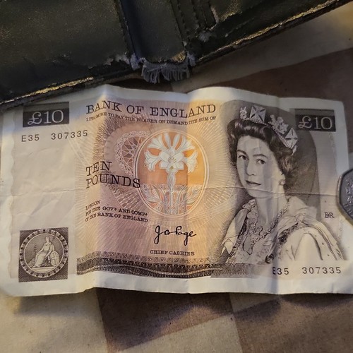 Ten pound old - old, note