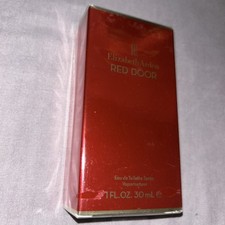 Elizabeth Arden New Red Door Eau De Toilette 30ml Spray