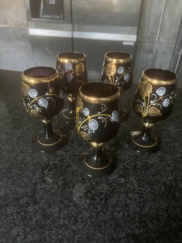 Gold and glass - gold,
