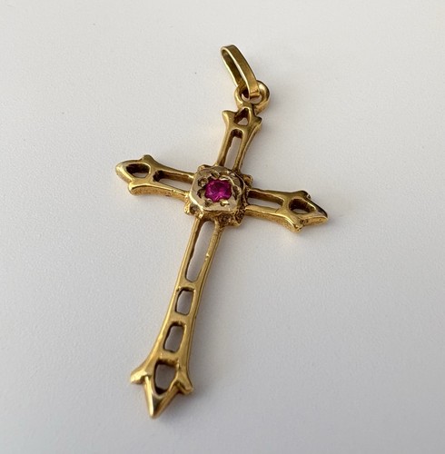 9ct gold natural - 9ct, cross