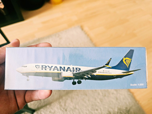 Brand new box ryanair - brand,