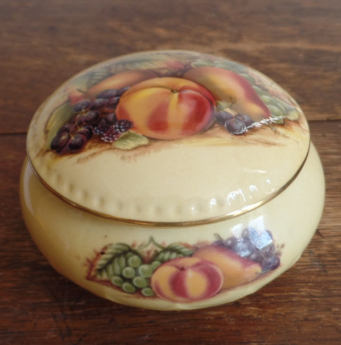 Aynsley bone china orchard - aynsley,