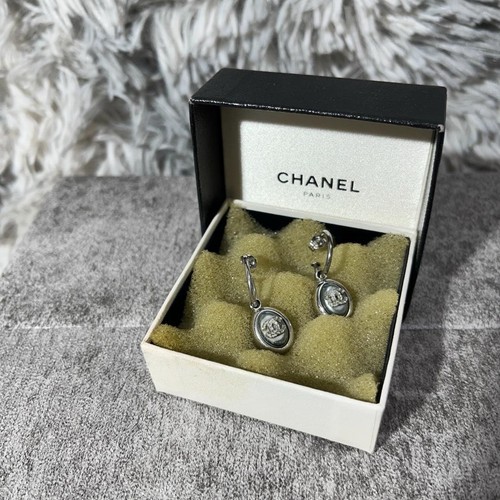 Chanel coco mark pearl - coco,