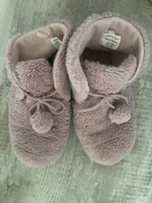 Trashed Slippers Size 6