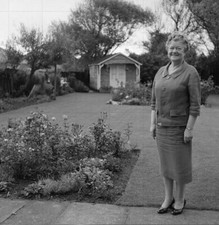 VIOLET CARSON - ENA SHARPLES - CORONATION STREET - 8" x 8" b/w Photo 1960's