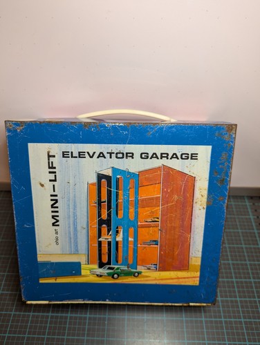 Vintage toy metal - toy, car