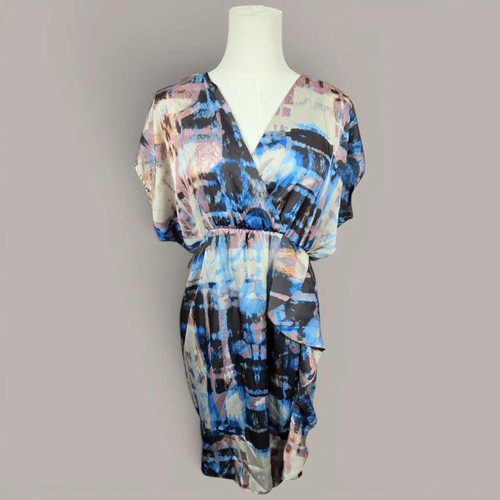 Women abstract tie dye - abstract, tie-dye