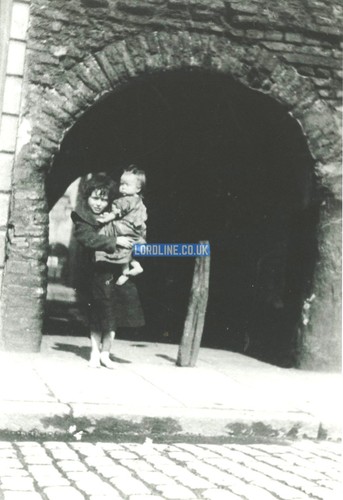Hull memory lane - memory, child