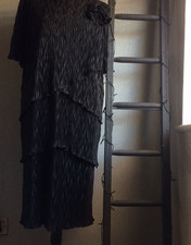 Beautiful Plisse 1920s Style Black Flapper Dress size 16