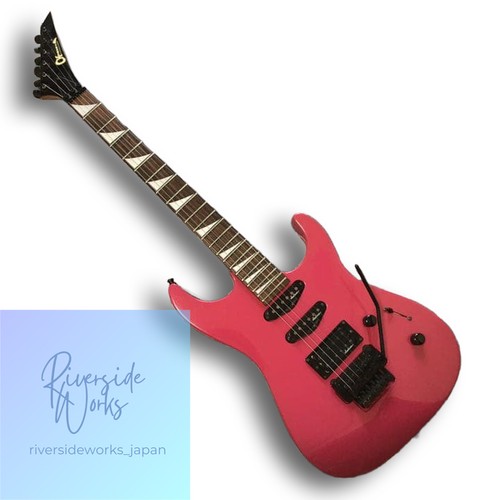 Charvel 085 ssh - /,