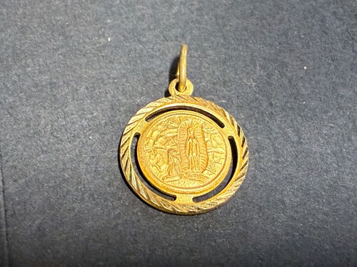 Vintage gold tone religious - gold,