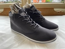NEW: Henleys Originals Chukka