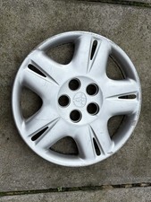 Toyota avensis wheel trim - toyota,