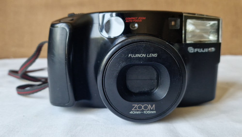Fuji 2000 zoom - fz-2000, film