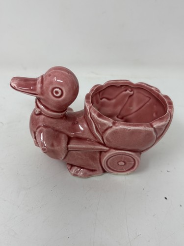Vintage ceramic pink duck - vintage, cart