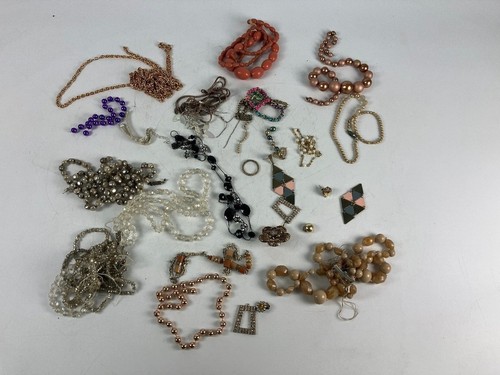 586g broken lot necklaces - broken,