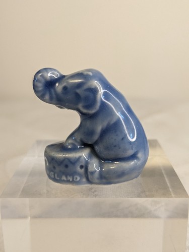 Wade whimsies seated - wade,