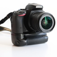 Nikon D5500 24.2MP Digital SLR Camera w/ 18-55mm VR Lens, UK, Warranty, Read..