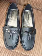NWOT~Boulevard~Ladies Comfort Classic Smart Tassle Leather Loafers Shoes 6 black