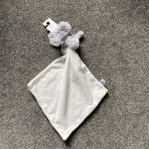 Next grey white elephant - next,