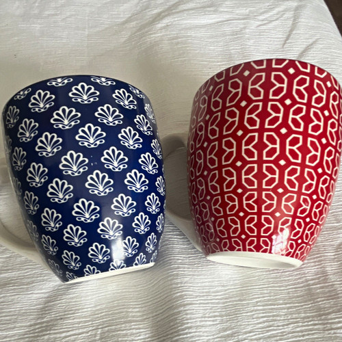 Pair dowan ceramic mugs - of,