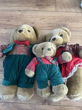 ALDERS OF  LONDON TEDDY BEAR FAMILY Mum, Dad & Baby Bear
