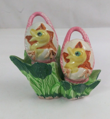 Vintage baby chicks hatching - baby,