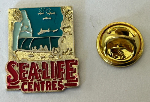 Sea life centres pin badge - life,