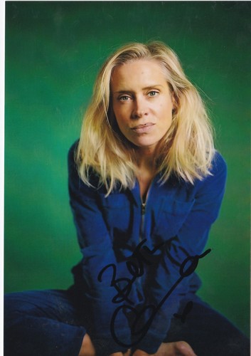 Beth cordingly hand - beth,