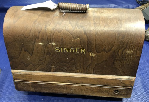 Singer sewing machine wood - sewing,