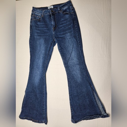 Dark wash flare - wash, side