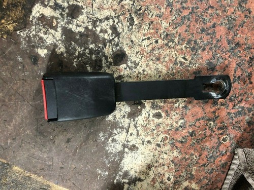 Passenger seat belt - , clip