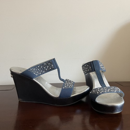Russell bromley blue wedge - &,