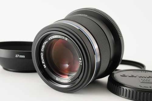 Near mint olympus m zuiko - [near,