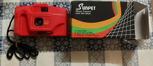 New vintage red sunpet 35mm - vintage,