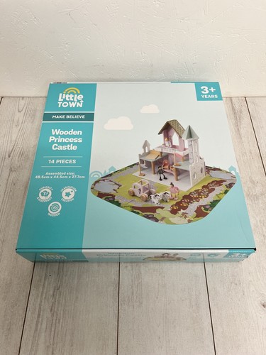 Little town aldi - little,