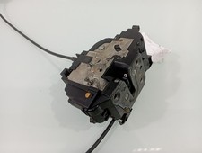 825030032R rear door lock lh