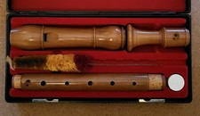 Dolmetsch pearwood treble